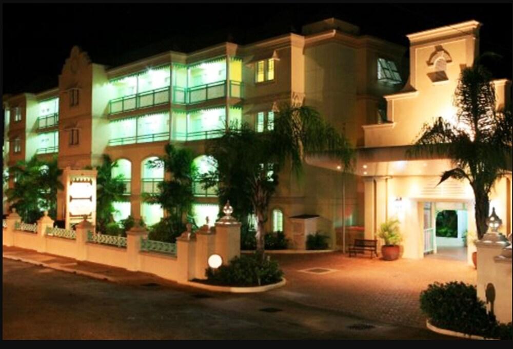 Coral Mist Beach Hotel Μπριτζτάουν Εξωτερικό φωτογραφία
