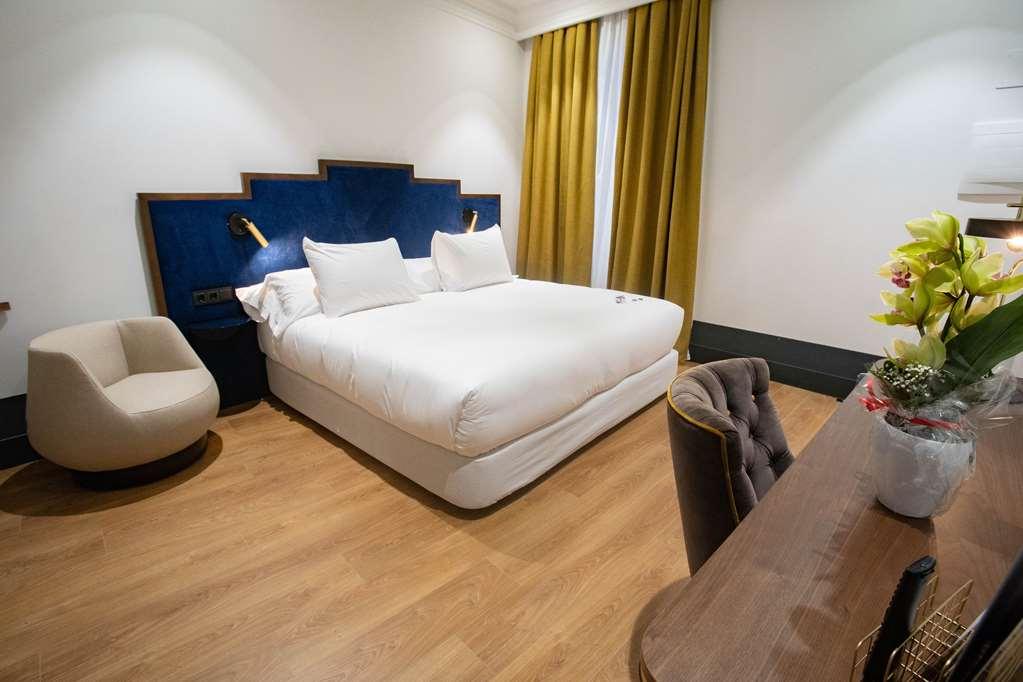 Coral Mist Beach Hotel Μπριτζτάουν Δωμάτιο φωτογραφία