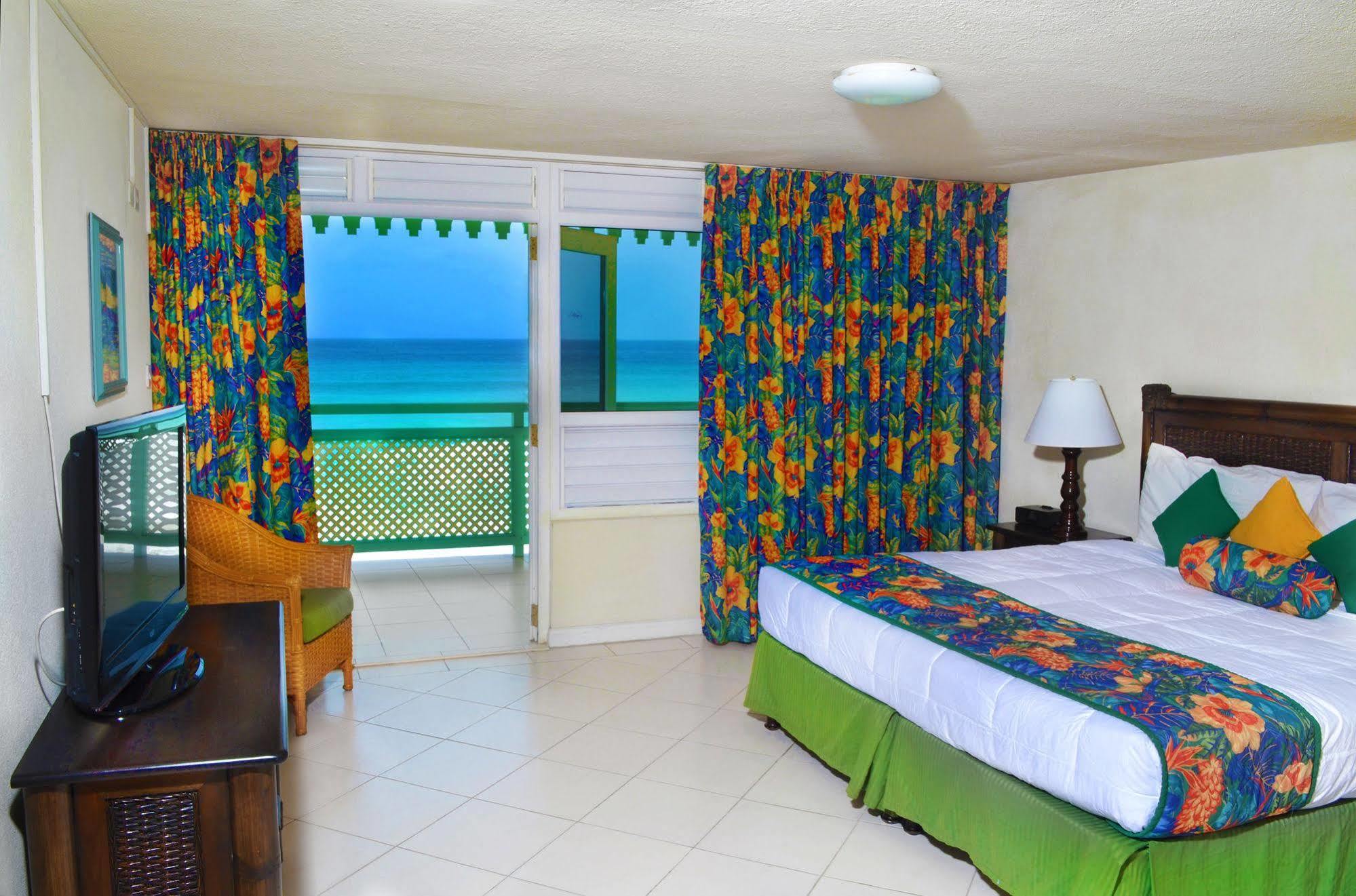 Coral Mist Beach Hotel Μπριτζτάουν Εξωτερικό φωτογραφία