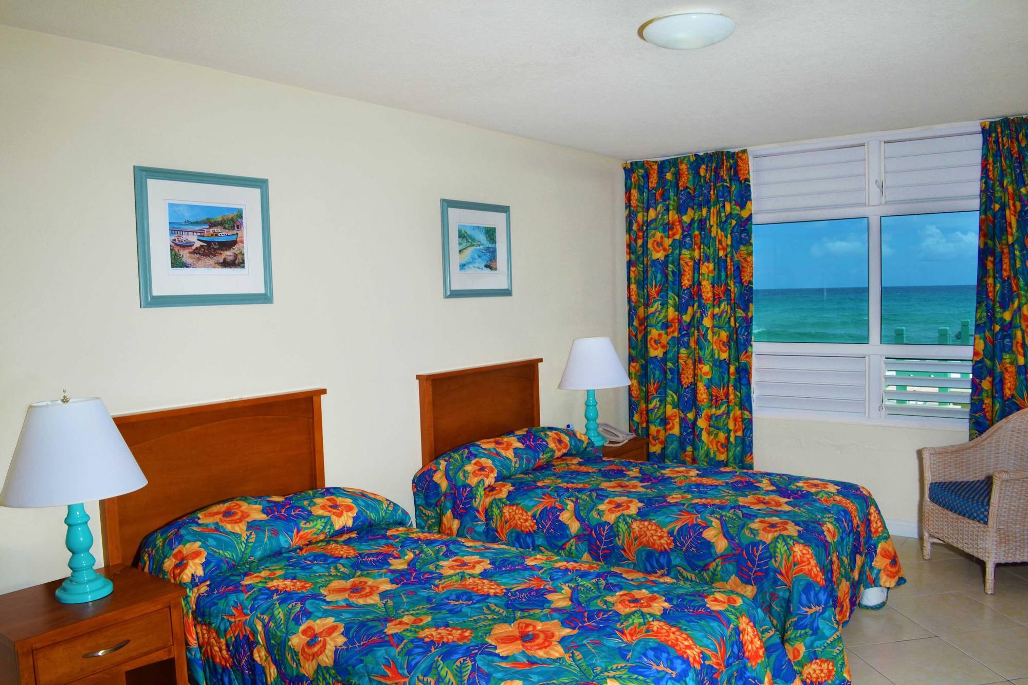 Coral Mist Beach Hotel Μπριτζτάουν Εξωτερικό φωτογραφία